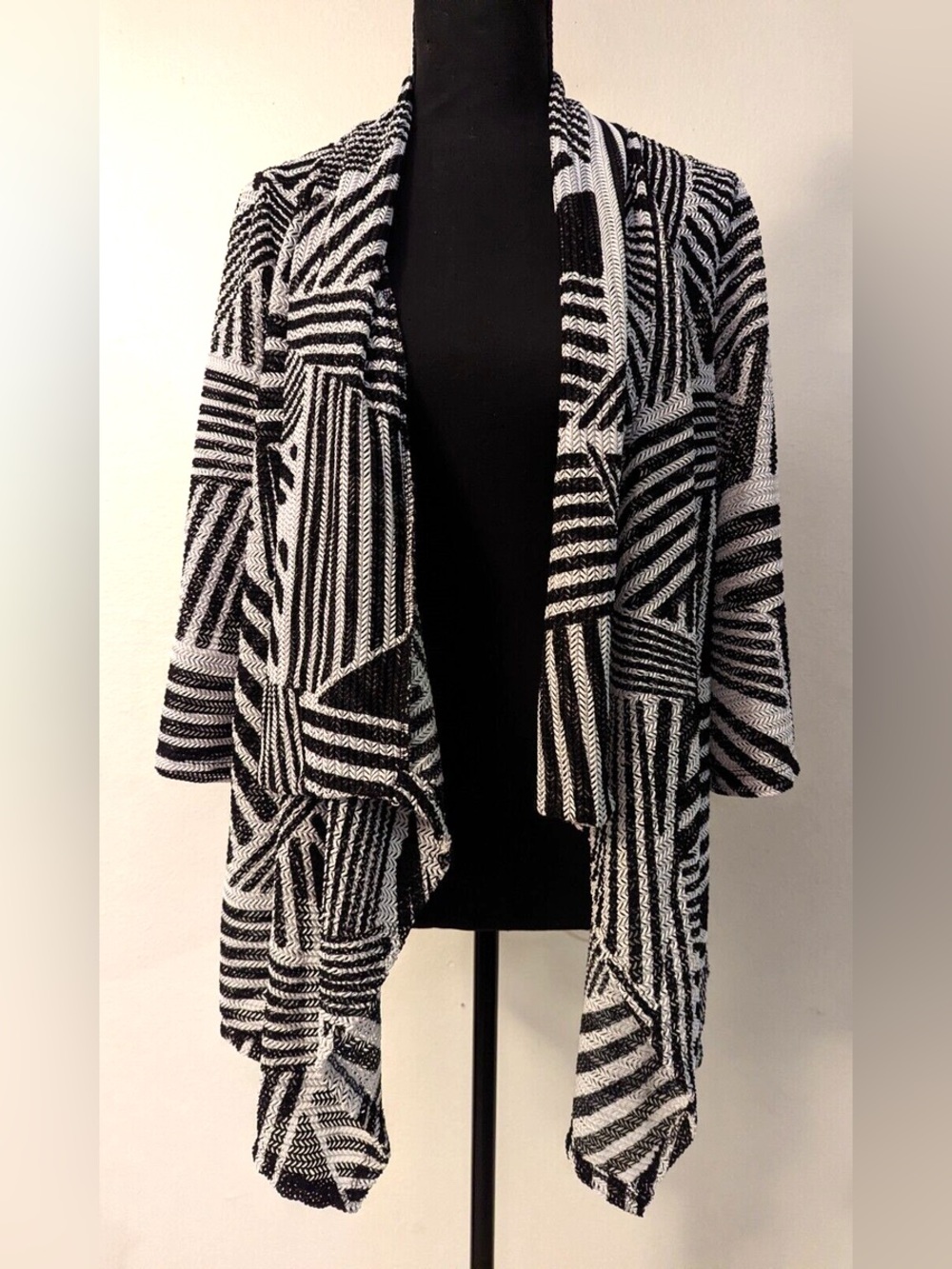NWT PerSeption Concept geometric print open front cardigan